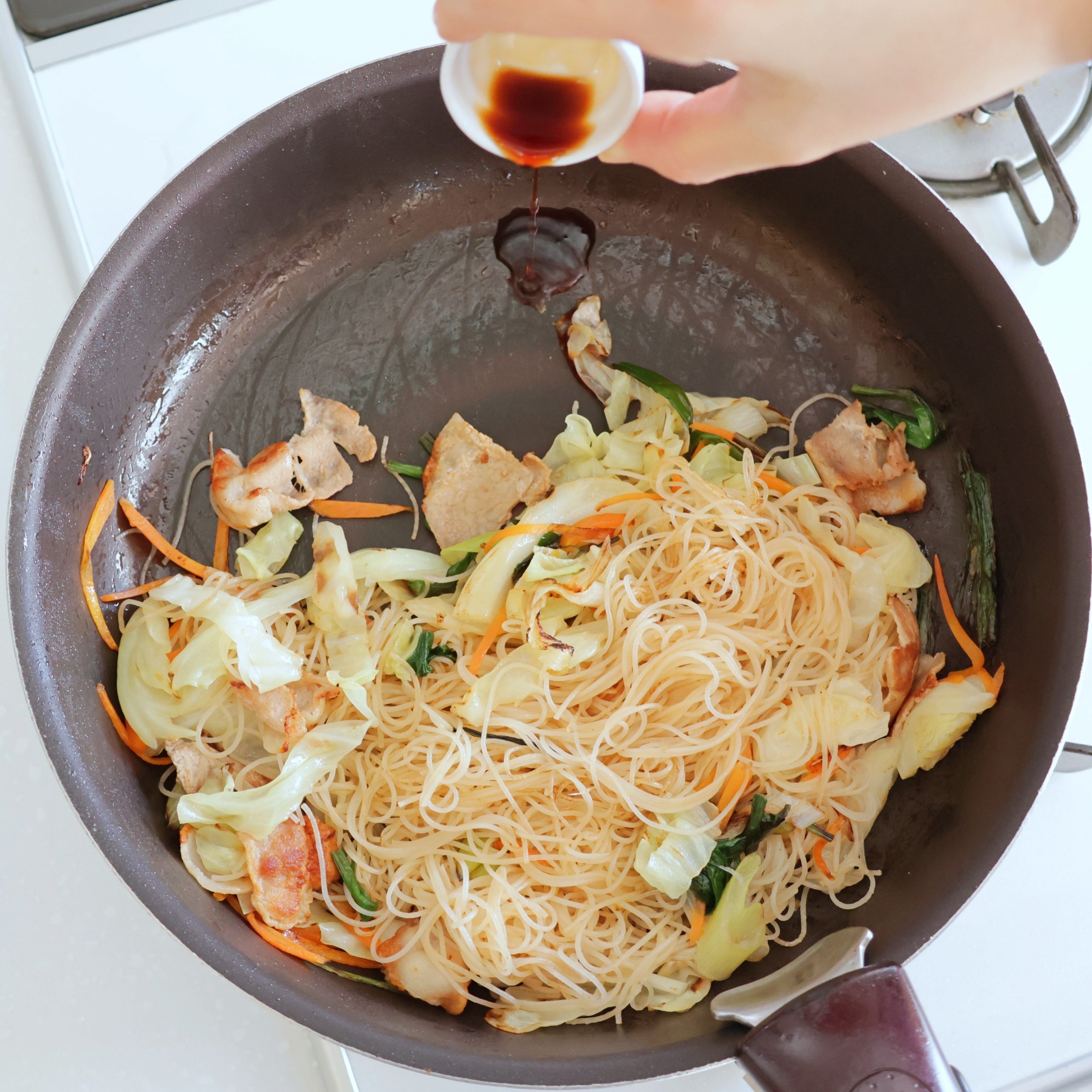 味の付いていない ケンミン焼ビーフンプレーンの調理方法