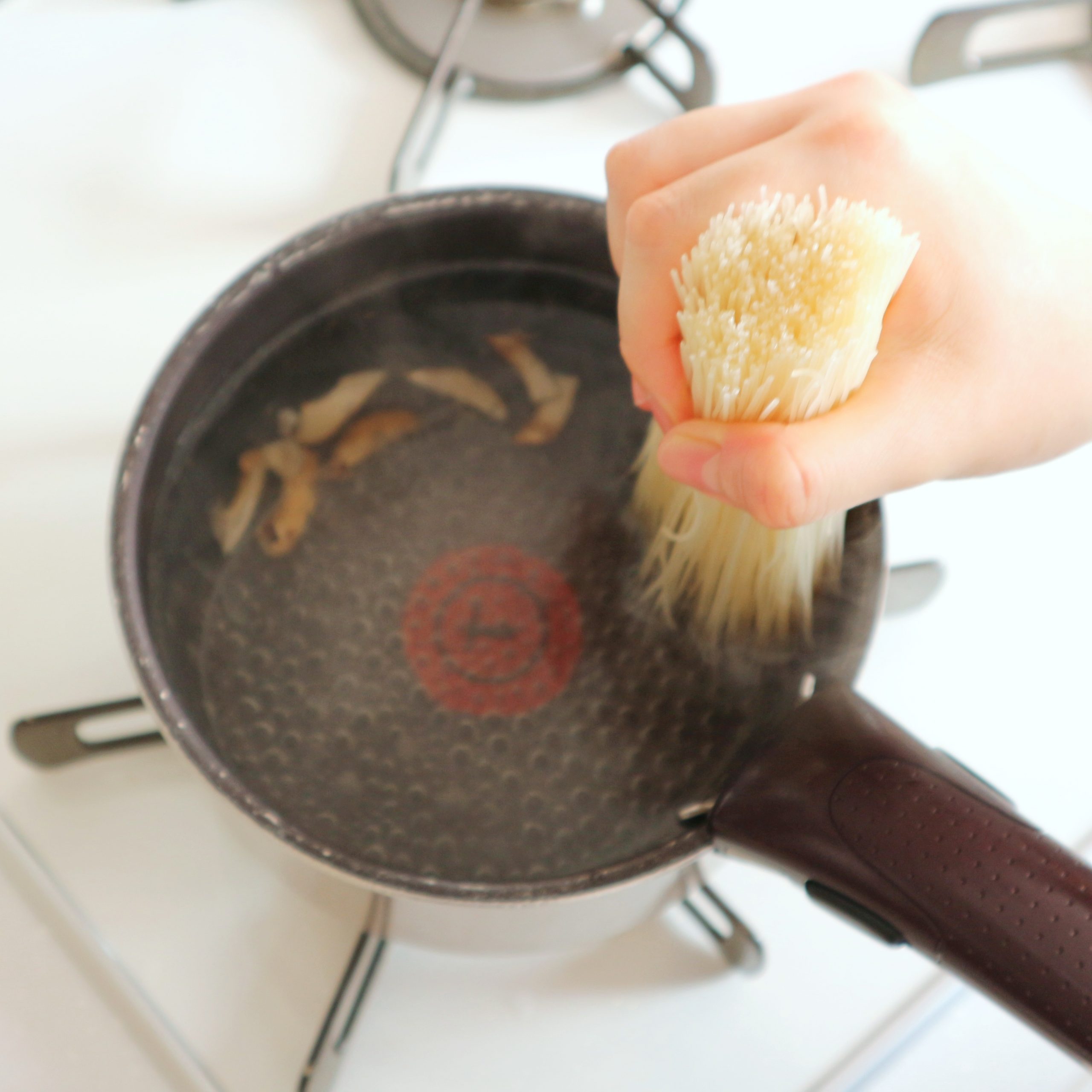 かた焼きそば-あんかけと一緒に楽しむ絶品ビーフンレシピ_作り方