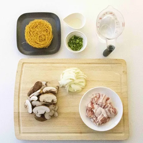 肉厚ジューシー!飛騨やまっこの焼ビーフン_作り方