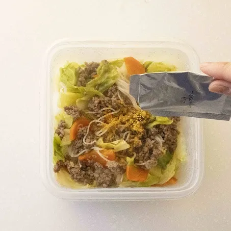 レンジで簡単!ひき肉たっぷりビーフンカレー_作り方