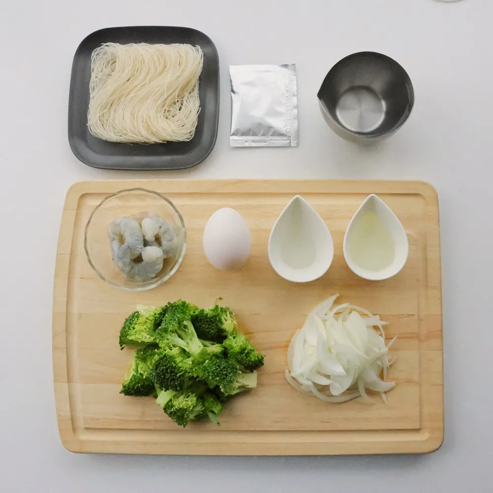 海鮮の旨み引き立つ!ブロッコリーのエビ玉焼ビーフン_作り方