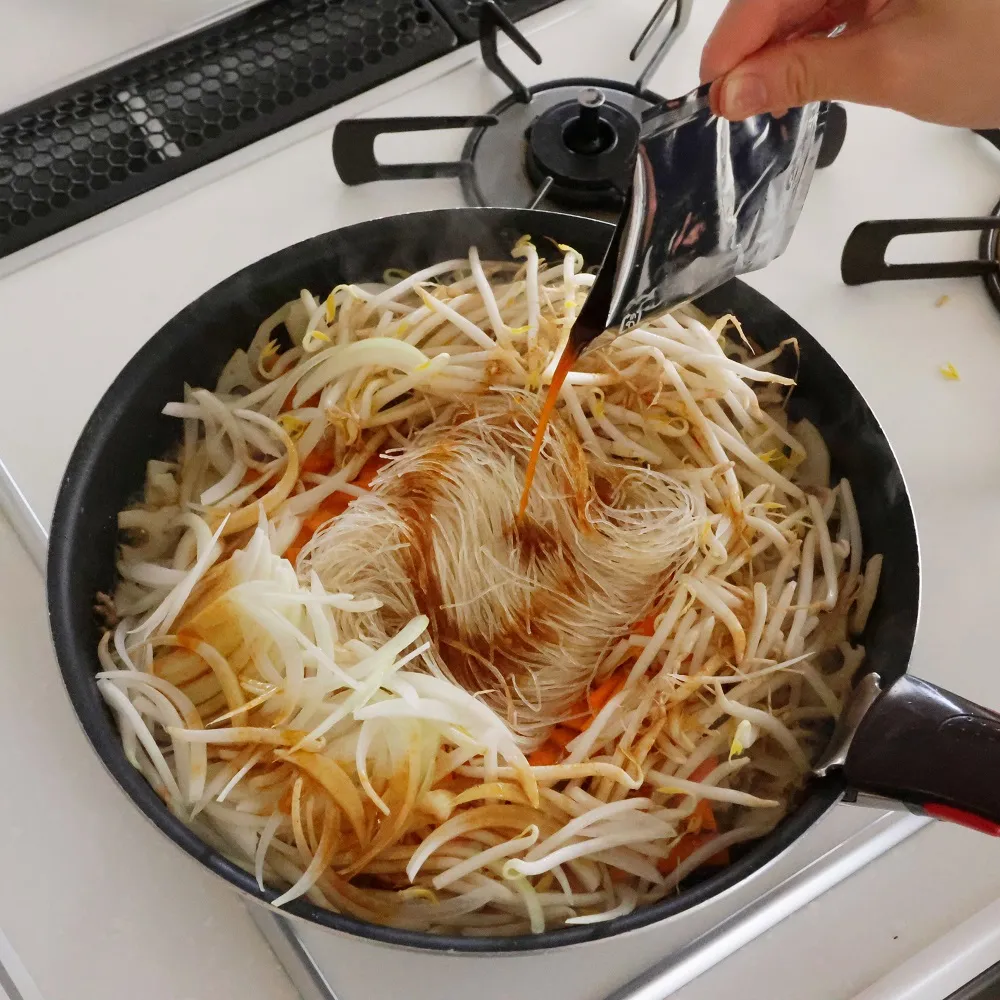 れんこんと野菜たっぷり!10分で完成!スタミナおかず焼ビーフン_作り方