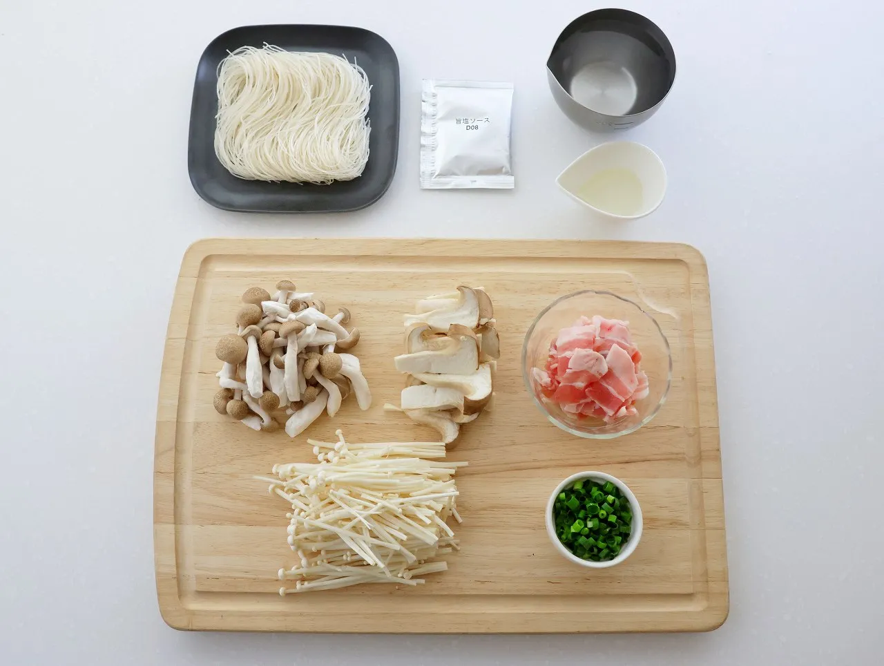 調味料いらずで簡単!たっぷりきのこのこく旨塩焼ビーフン_作り方