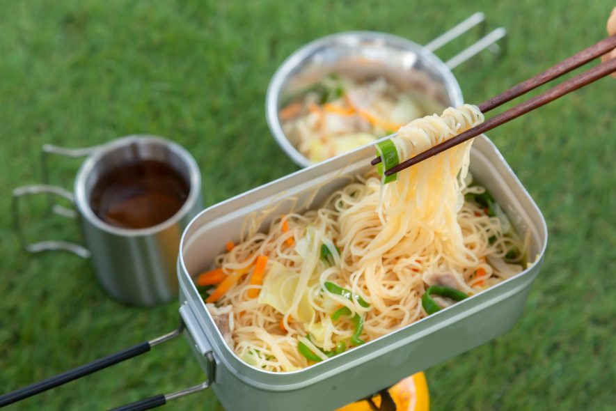 メスティンで簡単!焼ビーフン