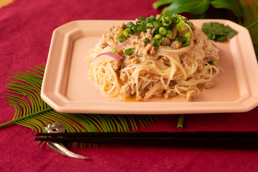 ラープのビーフン レシピ ～タイのスパイシーひき肉和え～