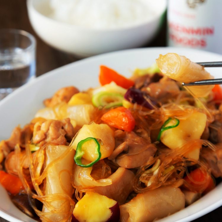 ライスペーパートッポギで韓国料理のチムタク（鶏肉と春雨の甘辛煮込みレシピ）