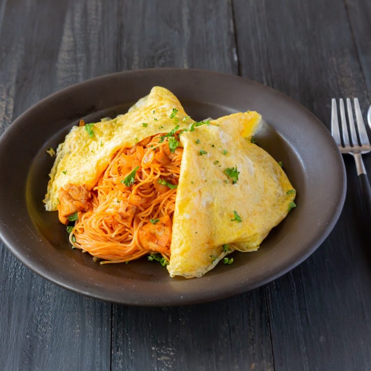オムライスパスタ-トマトジュースだけで味が決まるビーフンレシピ