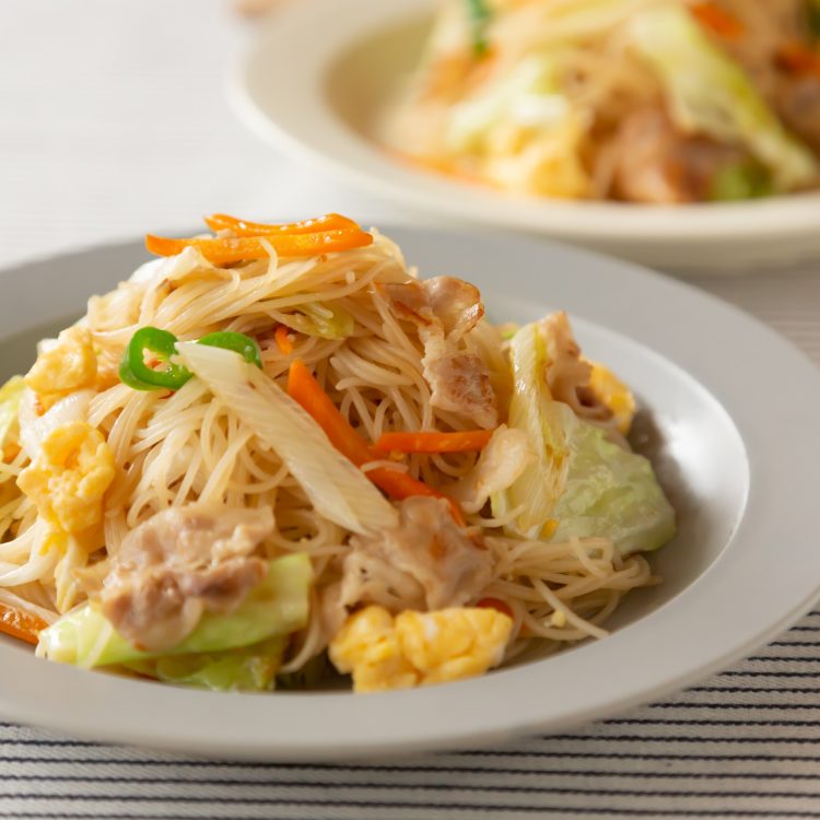 ふんわり卵と野菜たっぷり焼ビーフン