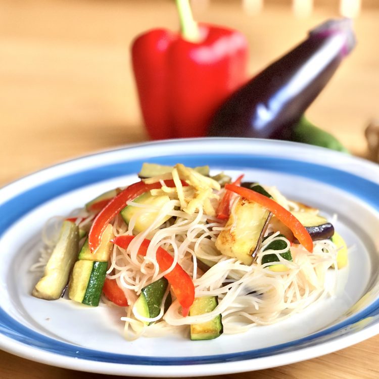 夏野菜たっぷり♪千葉ケンミン焼ビーフン