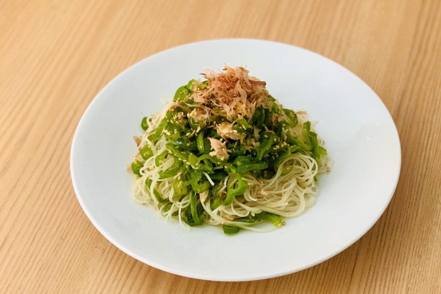 だしの素でつくる! レンジで簡単♪無限ピーマン焼ビーフン