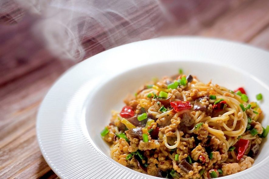 パスタde中華!ピリ辛麻婆ライスパスタ