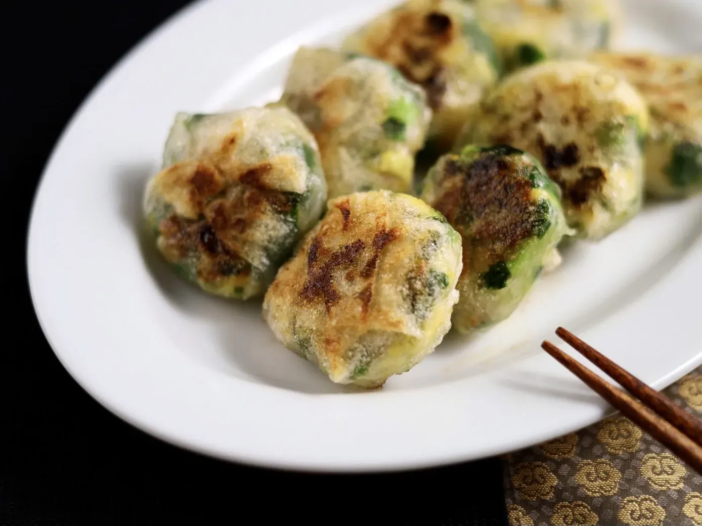 ライスペーパーにら饅頭レシピ♪カリカリもちもち食感!