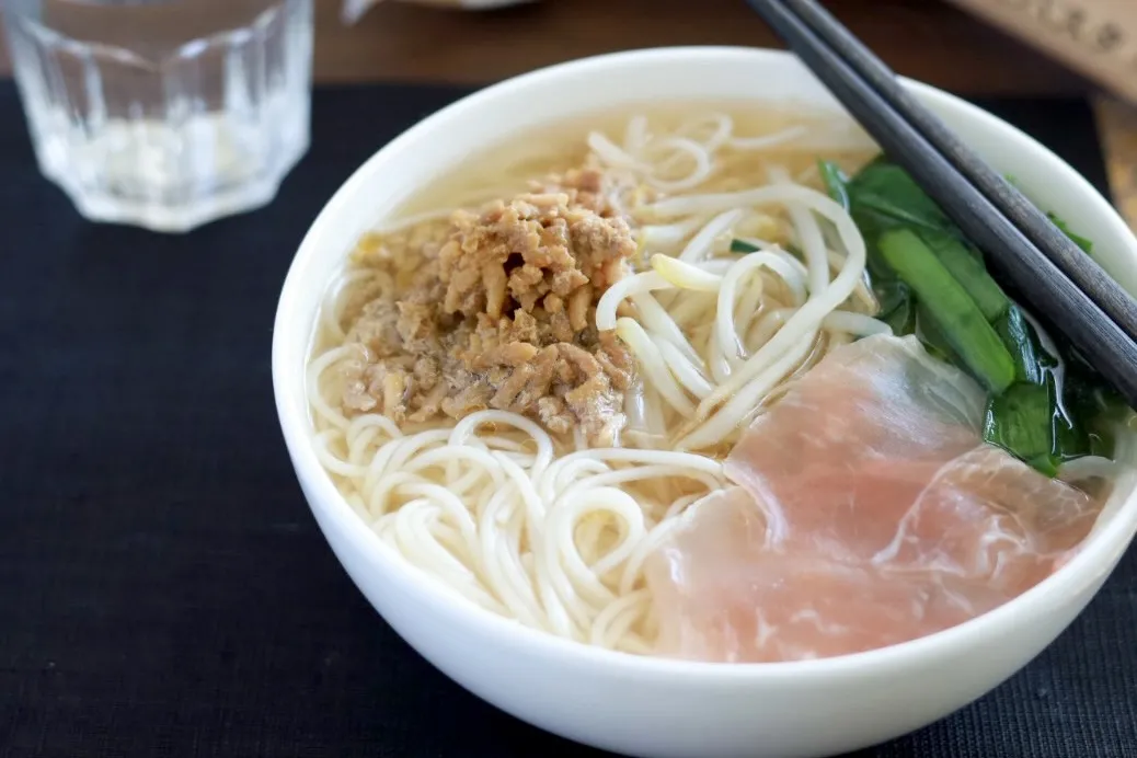 ライスパスタで雲南米線(ミーシェン)