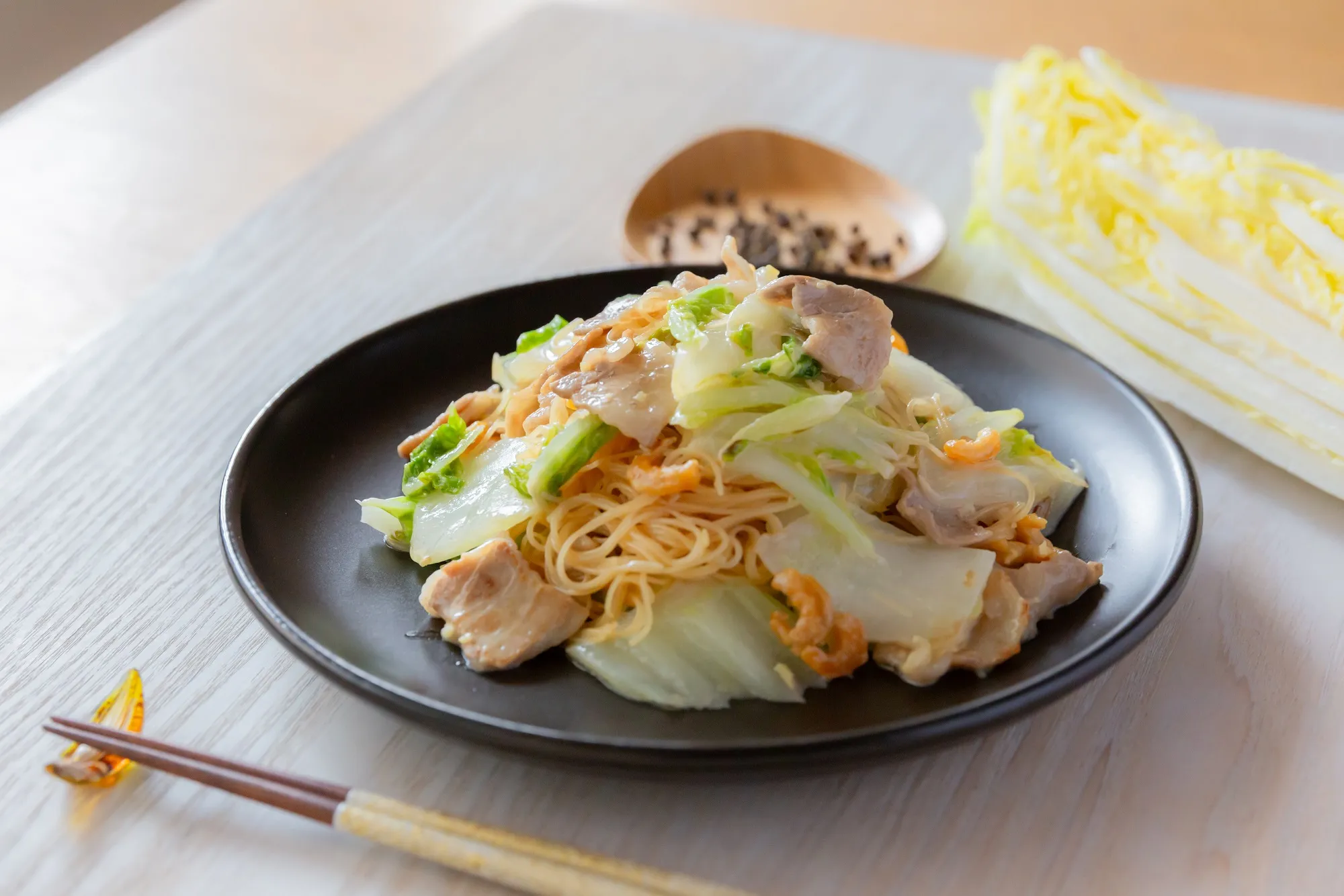 白菜で簡単！中華風クリーム煮ビーフンのレシピ