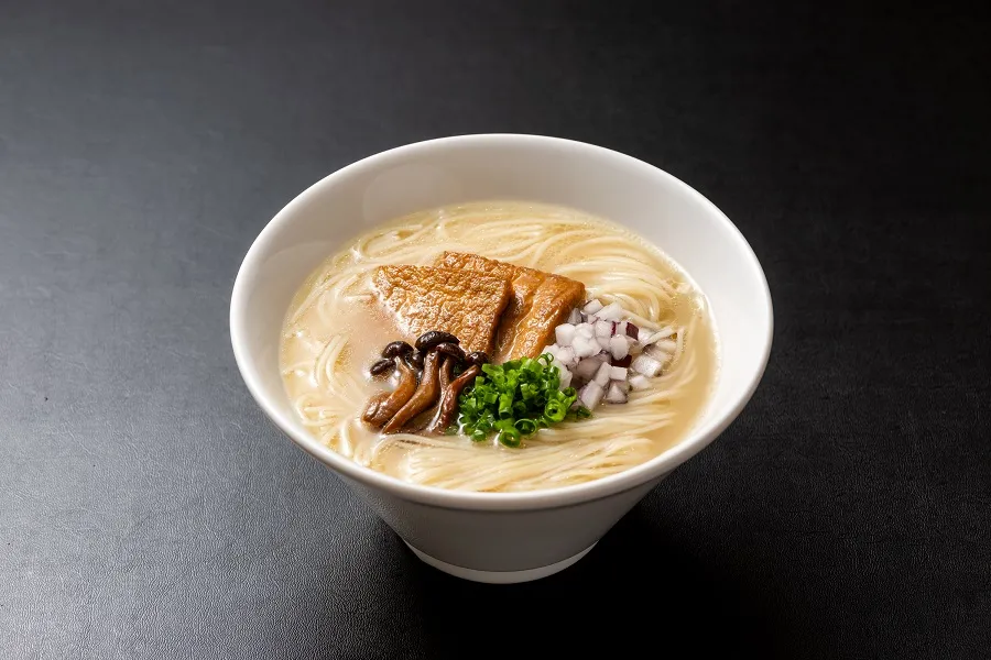 GF RAMEN LAB プラントベースとんこつ風ラーメン
