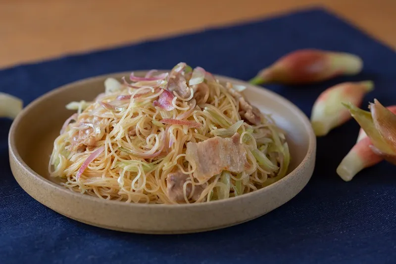 香りさわやか♪豚バラとみょうがの焼ビーフン