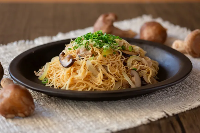肉厚ジューシー!飛騨やまっこの焼ビーフン