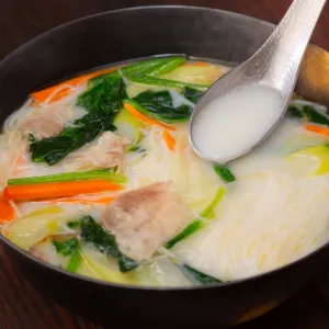 牛乳で簡単♪あったか白湯風汁ビーフン