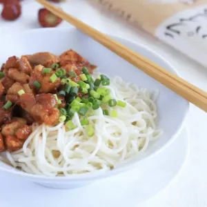 ライスパスタで作る辛味チキンまぜめん！たった15分で作れるおすすめレシピ