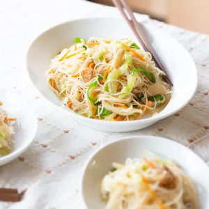 低カロリーで栄養満点の焼ビーフン！野菜をたっぷり使った低GIレシピ