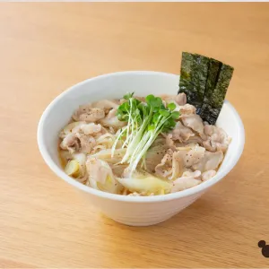 ミッキーマウス / ライスヌードル しょうゆラーメンのレシピ