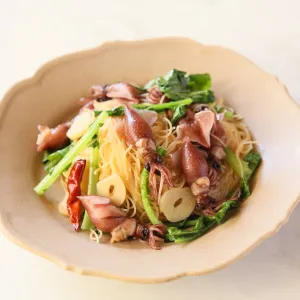 ほたるいかのペペロンチーノ焼ビーフンのレシピ