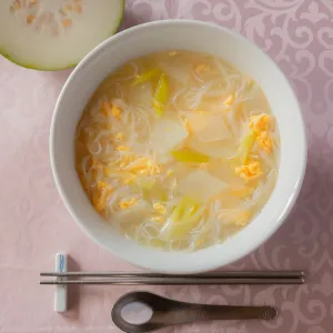 冬瓜の中華風ビーフンスープのレシピ