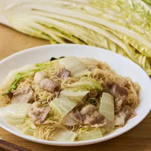豚肉と白菜の簡単焼ビーフンのレシピ