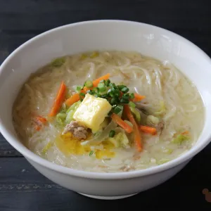 グルテンフリー♪ネギ油香る贅沢「味噌バターラーメン」