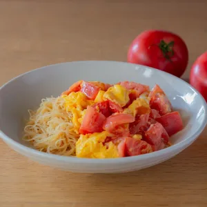 トマ玉ビーフン♪とろふわ卵とジュワっとトマトのうま味炒めのレシピ