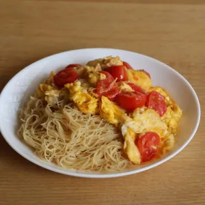 ミニトマトで！トマ玉ビーフン♪とろふわ卵とジュワっとトマトのうま味炒めのレシピ