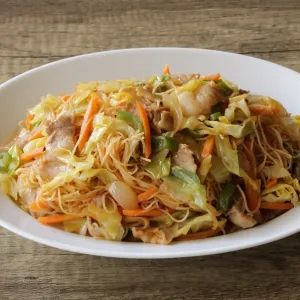ほどよい酸味でさっぱり美味しい♪豚ばら野菜の焼ビーフン