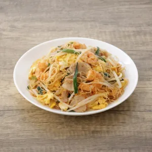 ステーキソースで味が決まる！パッタイ風焼ビーフン