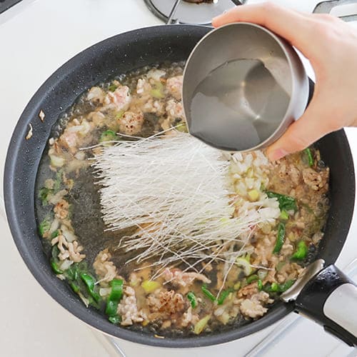 用意する材料 | たっぷり野菜を入れてつくる麻婆春雨