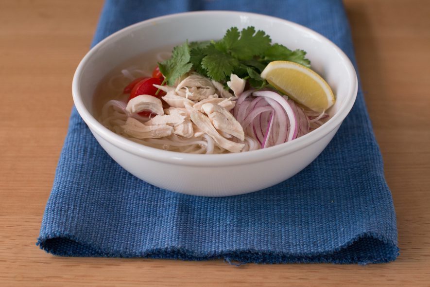 お鍋一つで 基本のベトナム風 鶏肉フォー ビーフンのケンミン食品