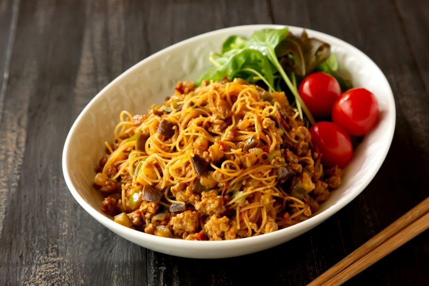 夏野菜をまるごと使い切り キーマカレービーフン ビーフンのケンミン食品