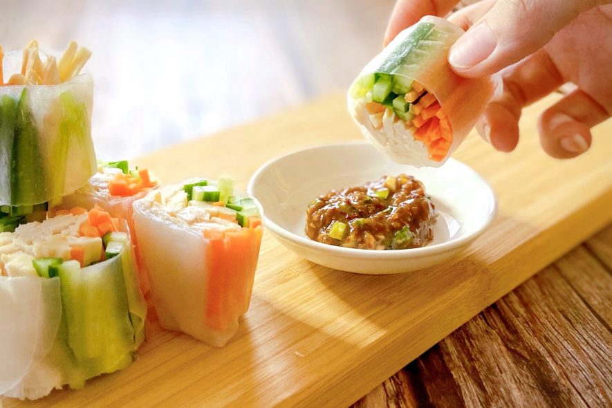 サラダチキンで簡単 ワンハンド棒棒鶏 ビーフンのケンミン食品