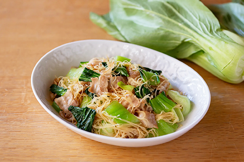 豚ばらとチンゲン菜の焼ビーフン